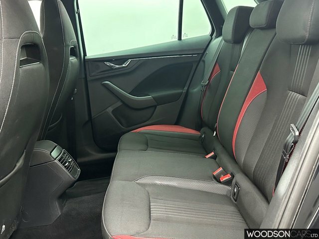 Skoda Kamiq 2020 1.5 Tsi Act Monte Carlo Suv CK20YZZ Black #5