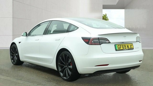 Tesla Model 3 2019 Dual Motor Performance Saloon GF69WJC White #2