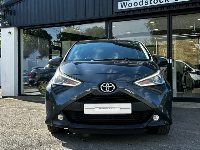 Toyota Aygo Hatchback HY68BTX Grey #5