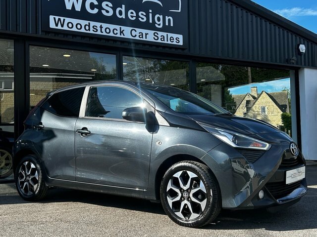 Toyota Aygo Hatchback HY68BTX Grey #4