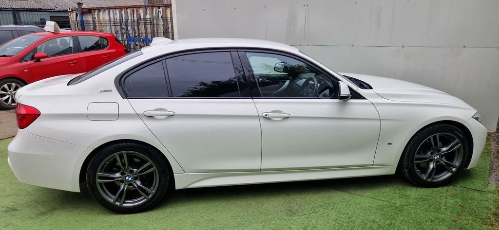 BMW 3 Series 330E M Sport LE18NVB White #4
