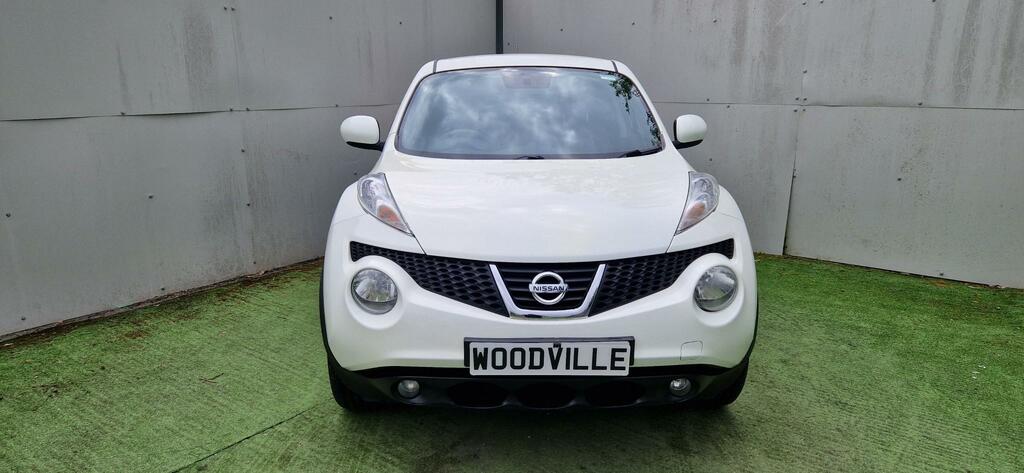 Nissan Juke Acenta Premium WJ63LCT White #2