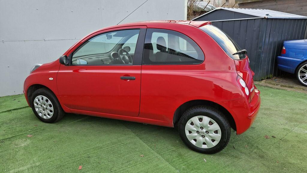 Nissan Micra Visia Red #4
