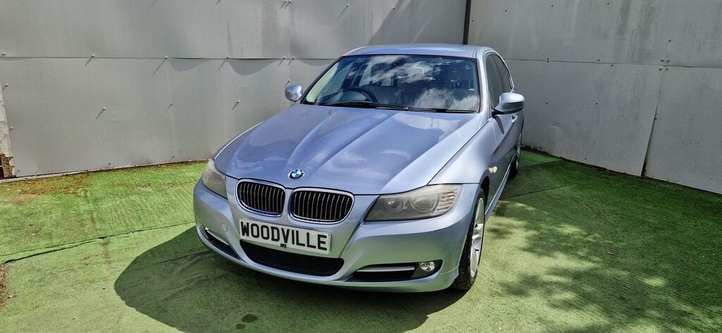 BMW 3 Series 318I Exclusive Edition Blue
