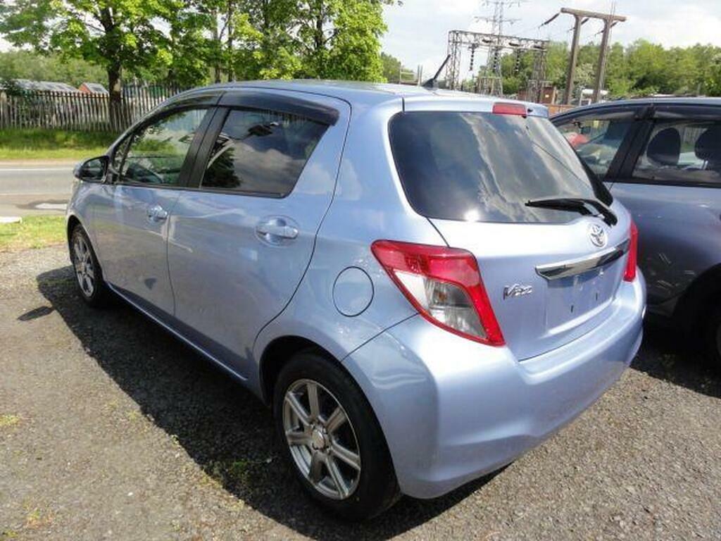 Toyota Vitz Petrol Blue #3