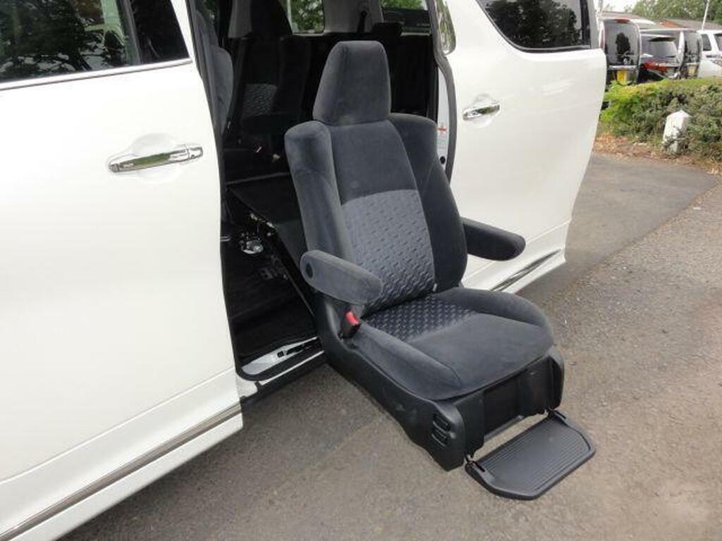 Toyota Vellfire Kit 2.5 White