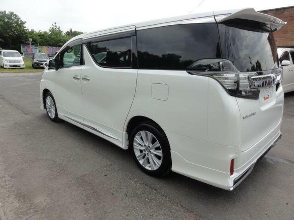 Toyota Vellfire Kit 2.5 White #3