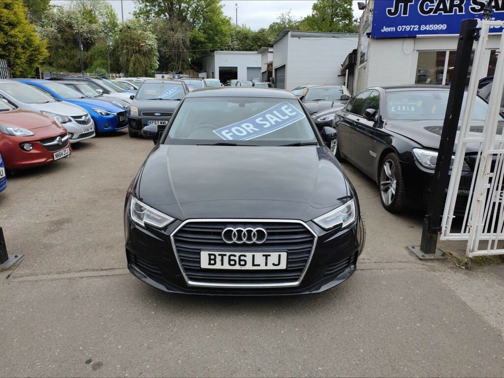 Audi A3 1.6 Tdi Se Sportback Euro 6 Ss BT66LTJ Black #2
