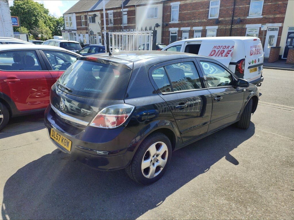 Vauxhall Astra 1.4I 16V Club Black #3