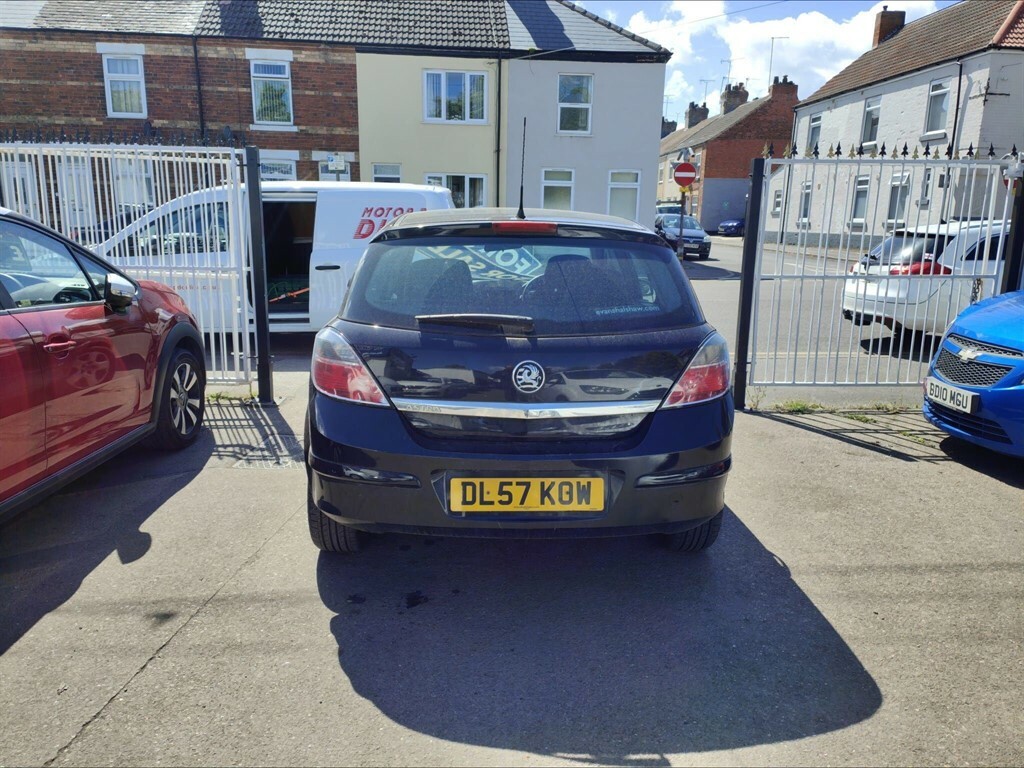 Vauxhall Astra 1.4I 16V Club Black #5