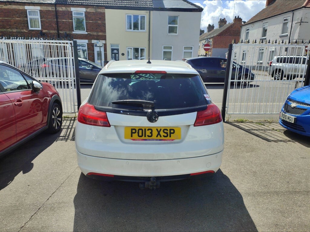 Vauxhall Insignia 2.0 Cdti Se Nav Sports Tourer Euro 5 White #5