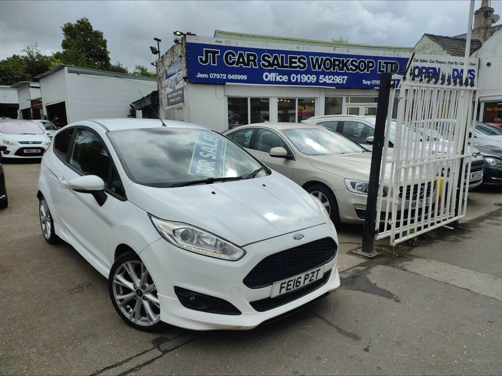 Ford Fiesta 1.0T Ecoboost Zetec S Euro 6 Ss White
