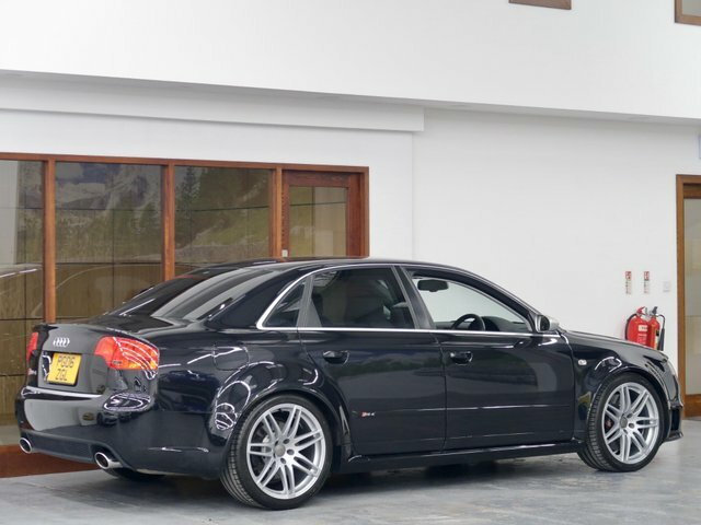Audi RS4 Saloon 4.2 Quattro Grey #10