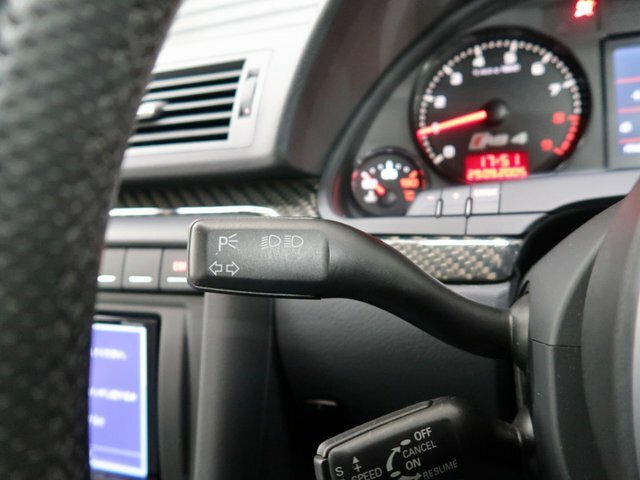 Audi RS4 Saloon 4.2 Quattro Grey #25