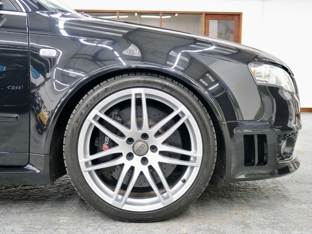 Audi RS4 Saloon 4.2 Quattro Grey #41
