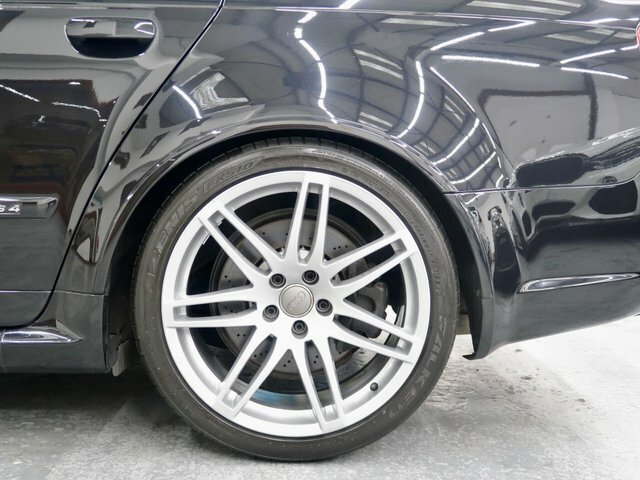 Audi RS4 Saloon 4.2 Quattro Grey #38