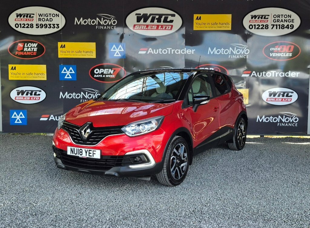 Renault Captur 1.5L Iconic Red