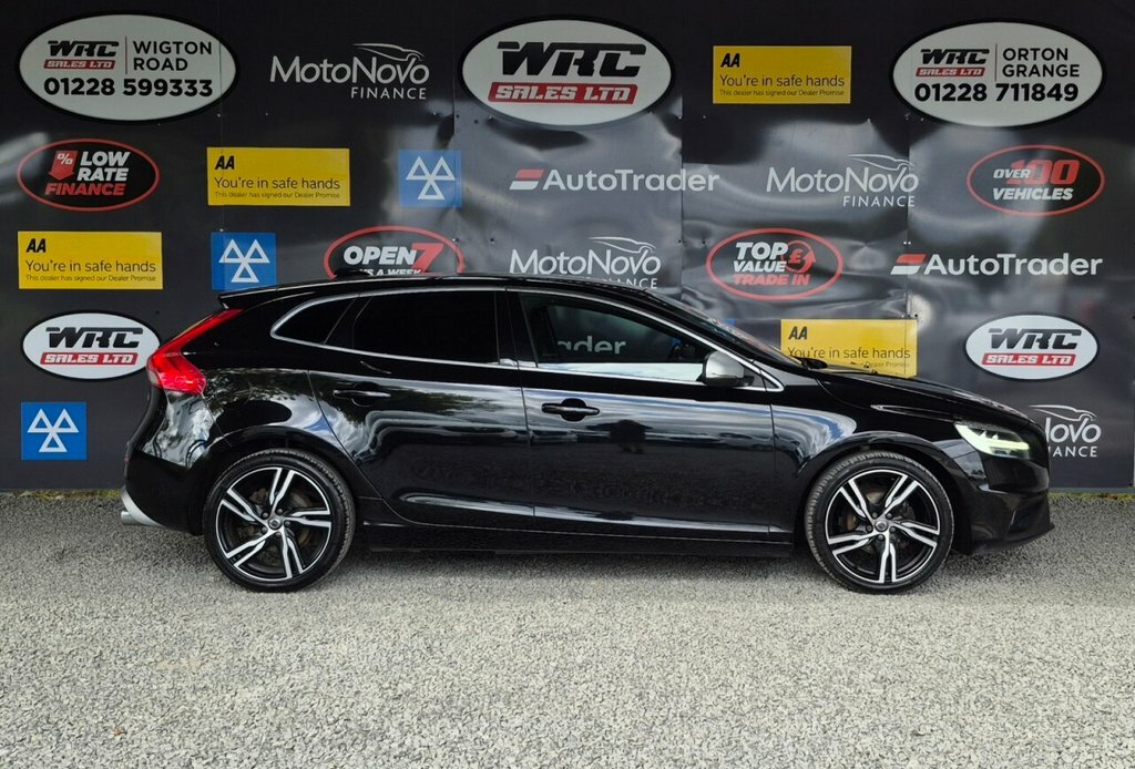 Volvo V40 2L R-design Edition PX69WGG Black #5
