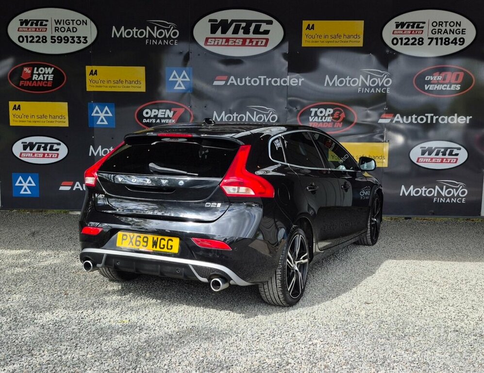 Volvo V40 2L R-design Edition PX69WGG Black #6