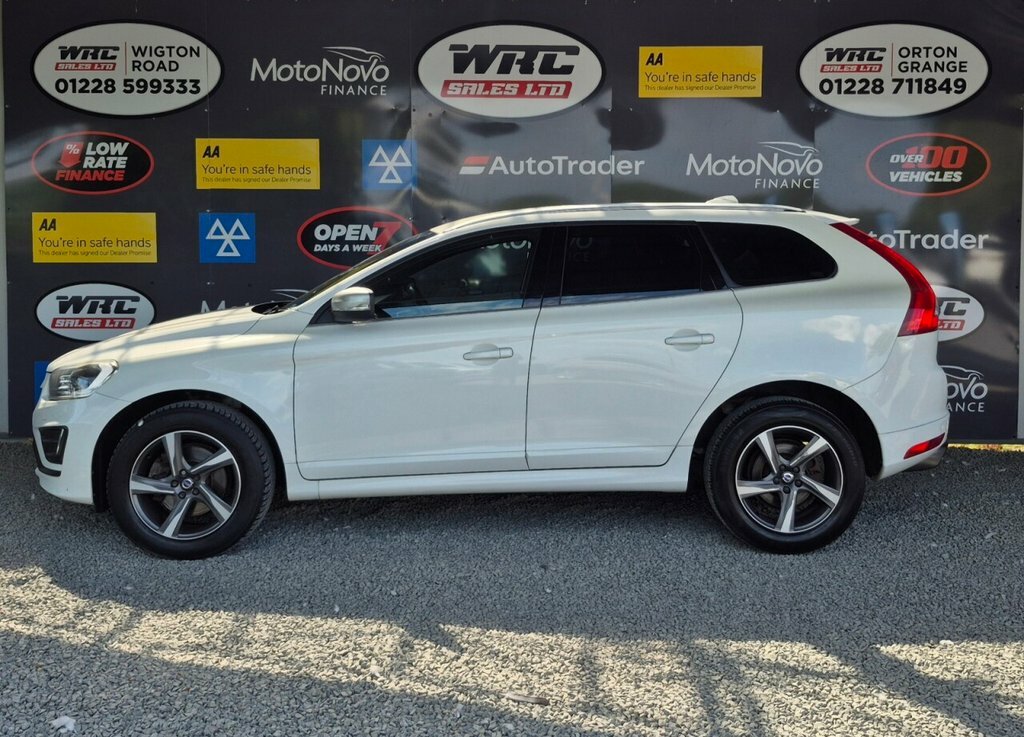 Volvo XC60 2.4L R-design Lux Nav SP16XRY White #2