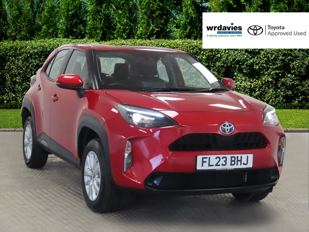 Toyota Yaris Cross 1.5 Hybrid Icon Cvt Red