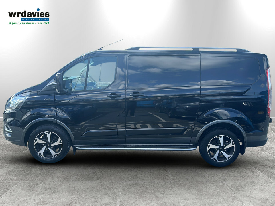 Ford Transit Custom 2.0D Ecoblue 130Ps Low Roof Active Van CY71OBA Black #4