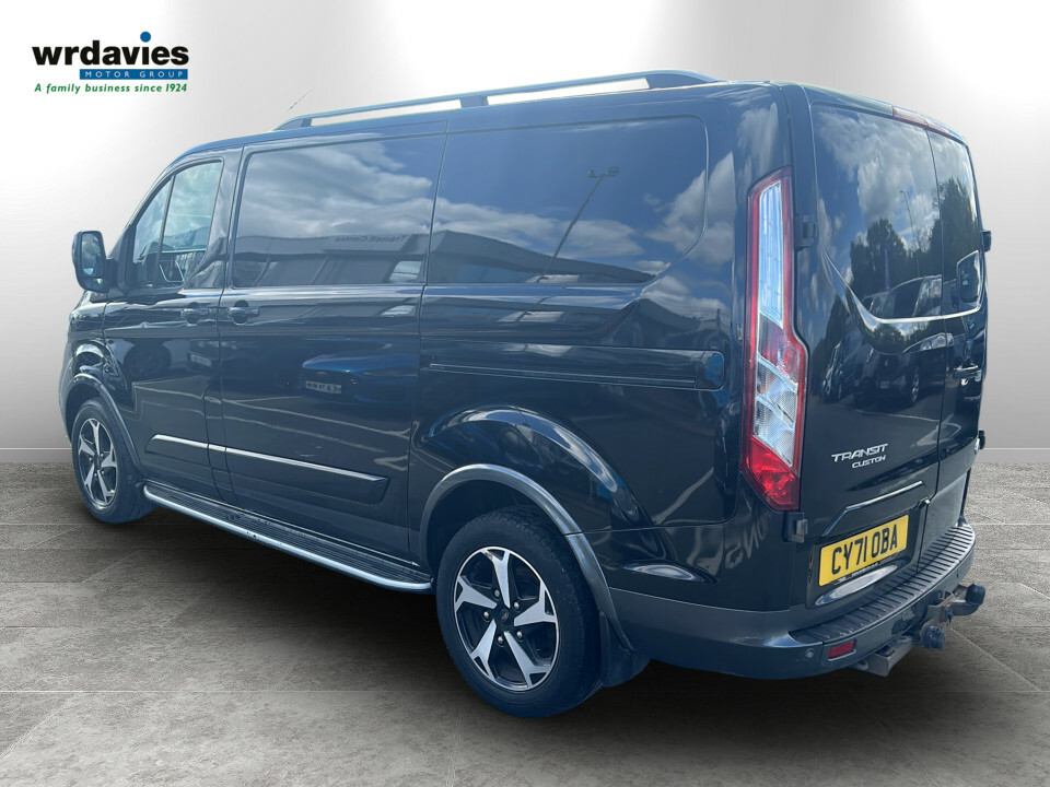 Ford Transit Custom 2.0D Ecoblue 130Ps Low Roof Active Van CY71OBA Black #5