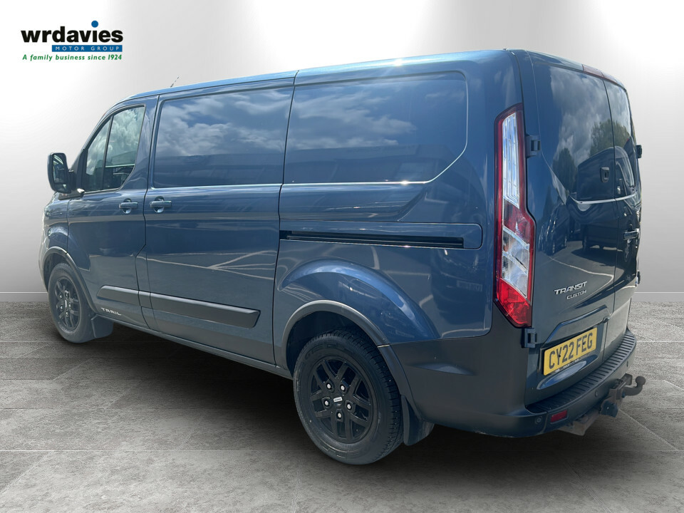 Ford Transit Custom 2.0D Ecoblue 130Ps Low Roof Trail Van CY22FEG Blue #5