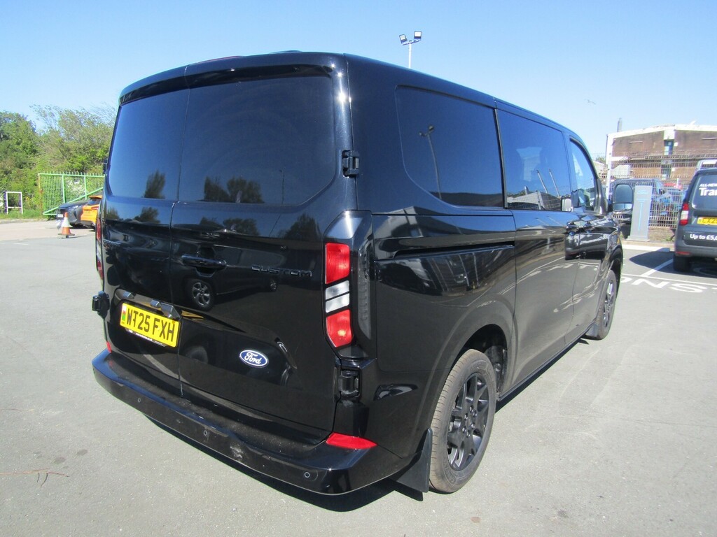 Ford Transit Custom 2.0D Ecoblue 136Ps H1 Double Cab Van Limited WT25FXH Black #4