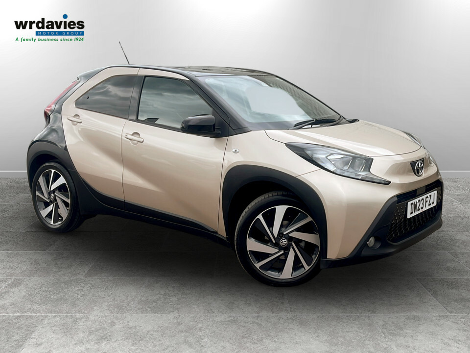Toyota Aygo X 1.0 Vvt-i Edge Beige