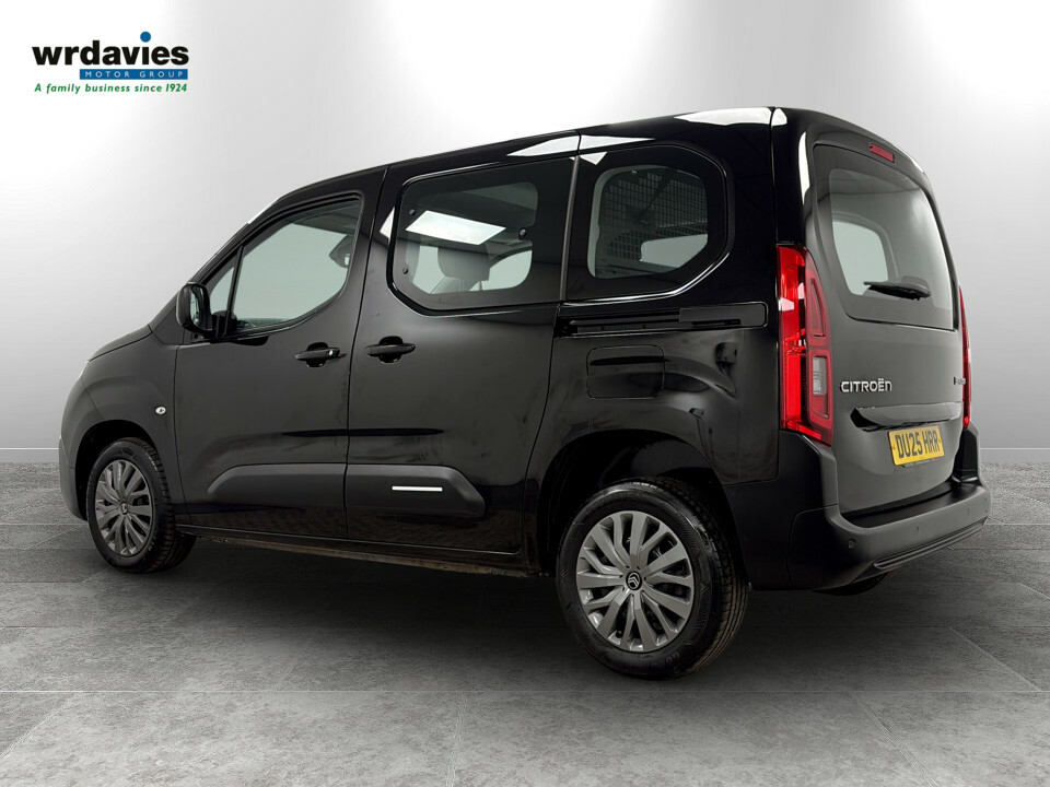 Citroen Berlingo 1.2 Puretech 110Ps Plus 5 Seat Green #5