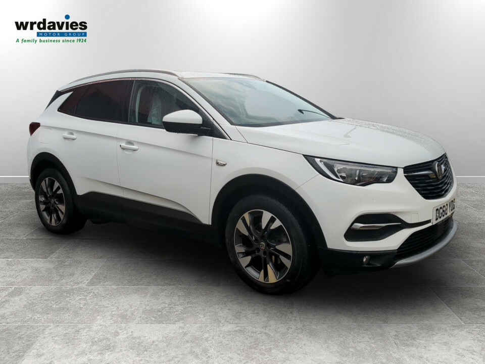 Vauxhall Grandland X 1.2 Turbo Sport Nav White