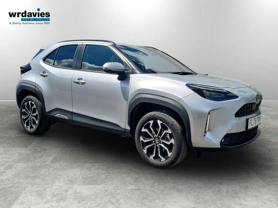 Toyota Yaris Cross 1.5 Hybrid Design Cvt Silver