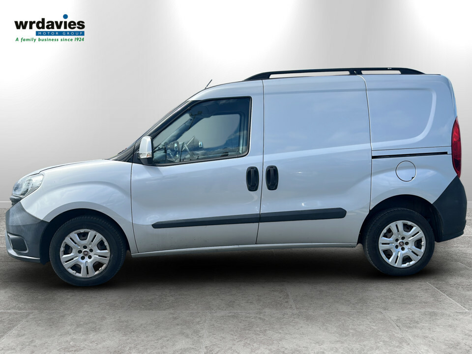 Fiat Doblo 1.3D Multijet 16V 95 Van - No Vat Silver #4