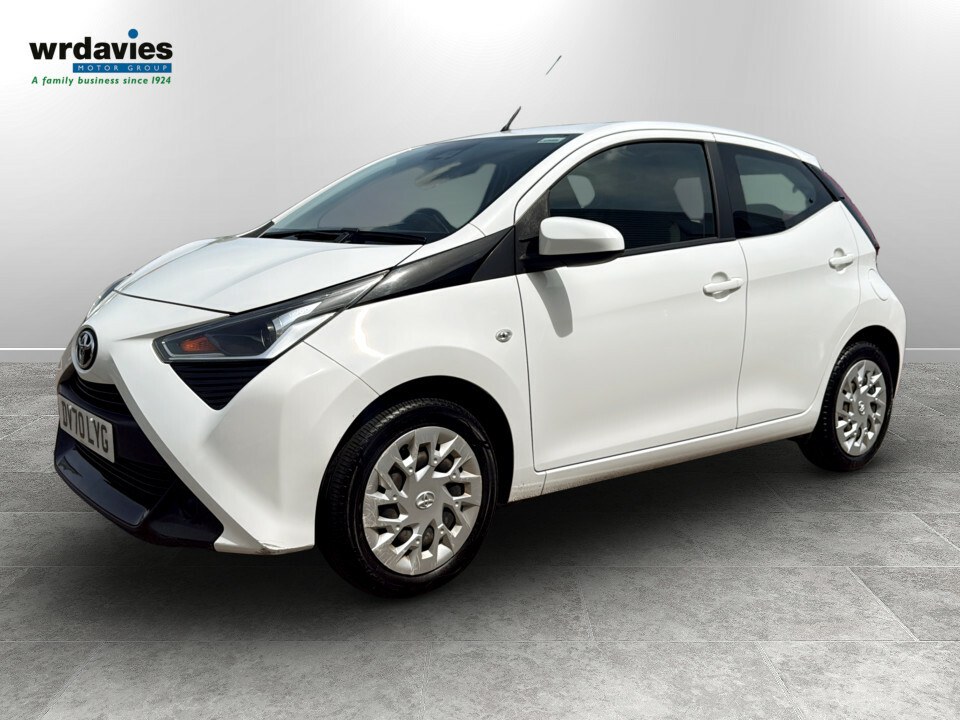 Toyota Aygo 1.0 Vvt-i X-play Tss DV70LYG White #3