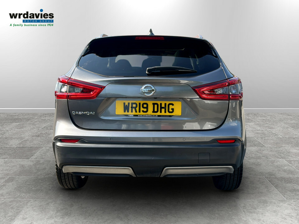 Nissan Qashqai 1.3 Dig-t Tekna WR19DHG Silver #6