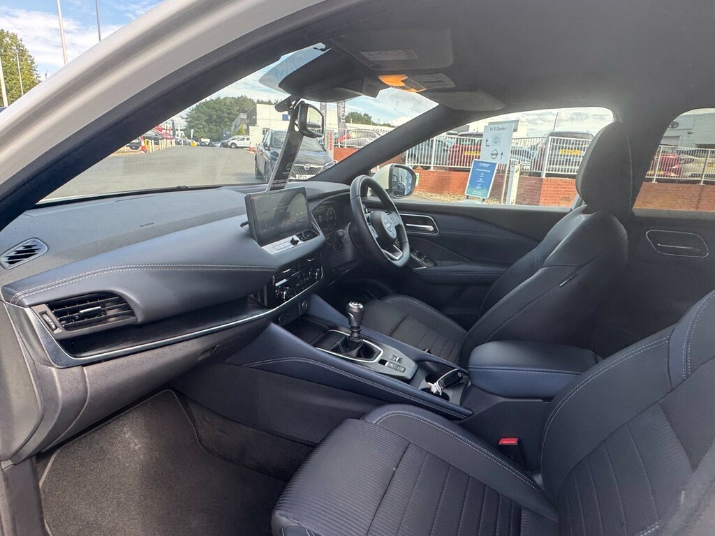 Nissan Qashqai 1.3 Dig-t Mh Tekna White #2