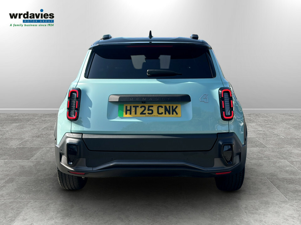 Renault 4 E-Tech 110Kw Iconic 52Kwh Comfort Range HT25CNK Green #6