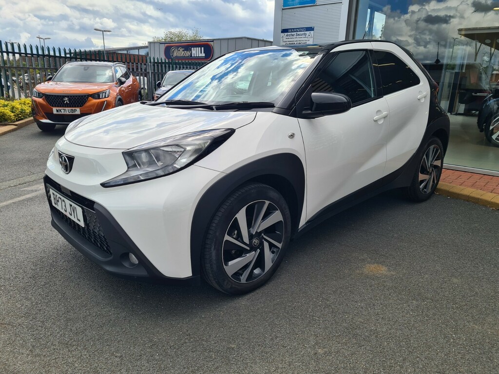 Toyota Aygo X 1.0 Vvt-i Edge BP73JYL White #3
