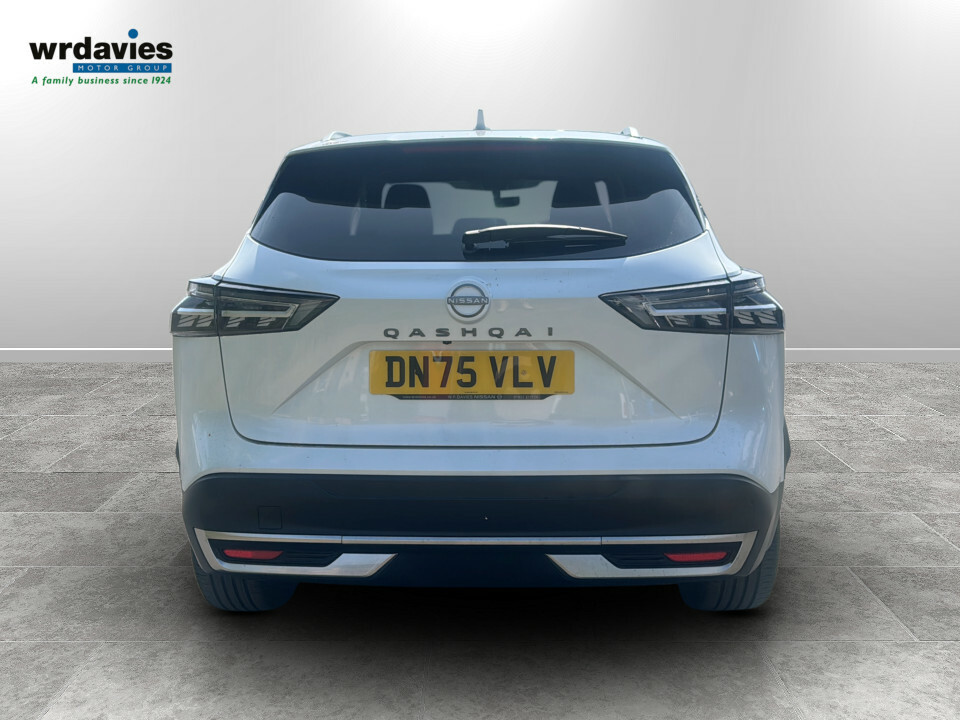 Nissan Qashqai 1.3 Dig-t Mh 158 Tekna Xtronic DN75VLV White #6
