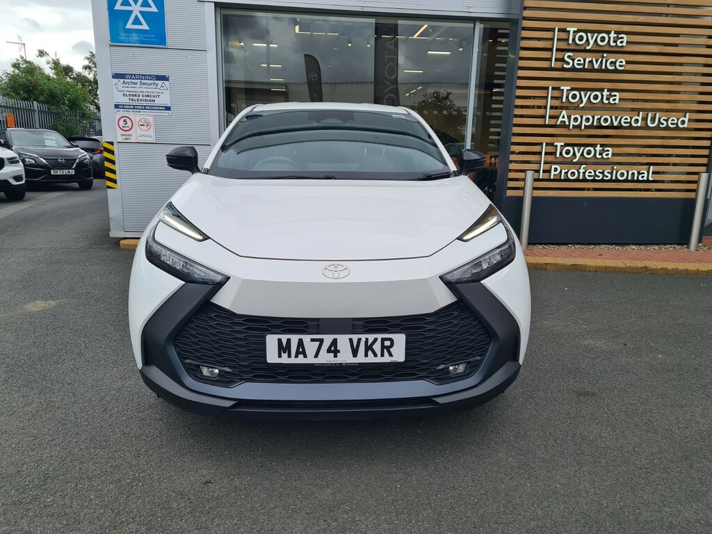 Toyota C-Hr 2.0 Phev Design Cvt MA74VKR White #2