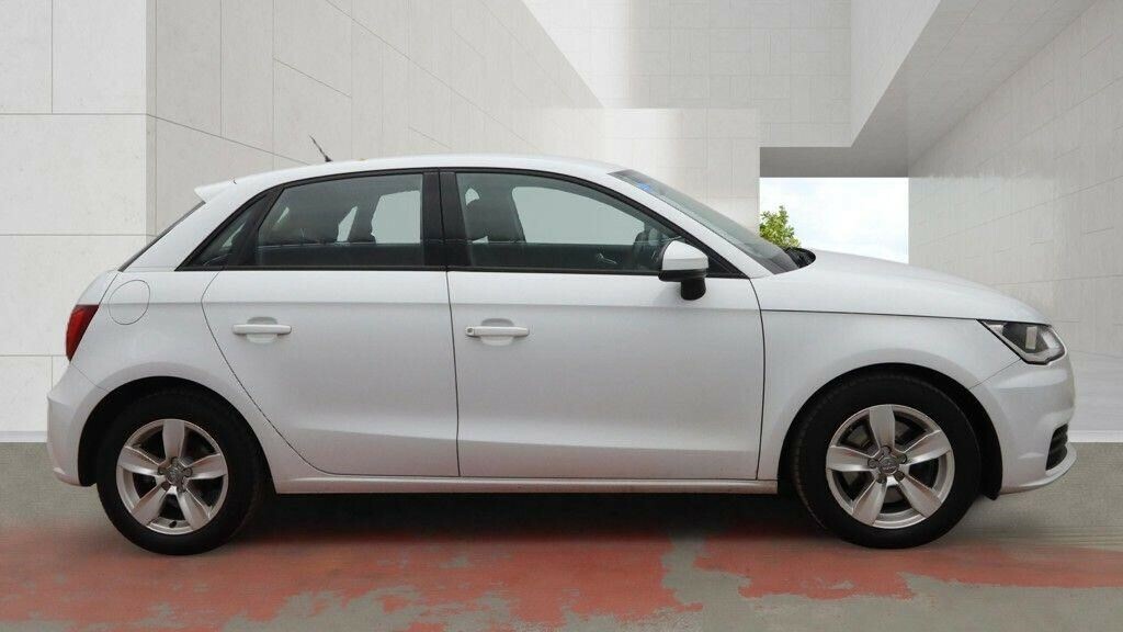 Audi A1 1.6 Tdi Se Sportback Euro 6 Ss DD04MUM White #3
