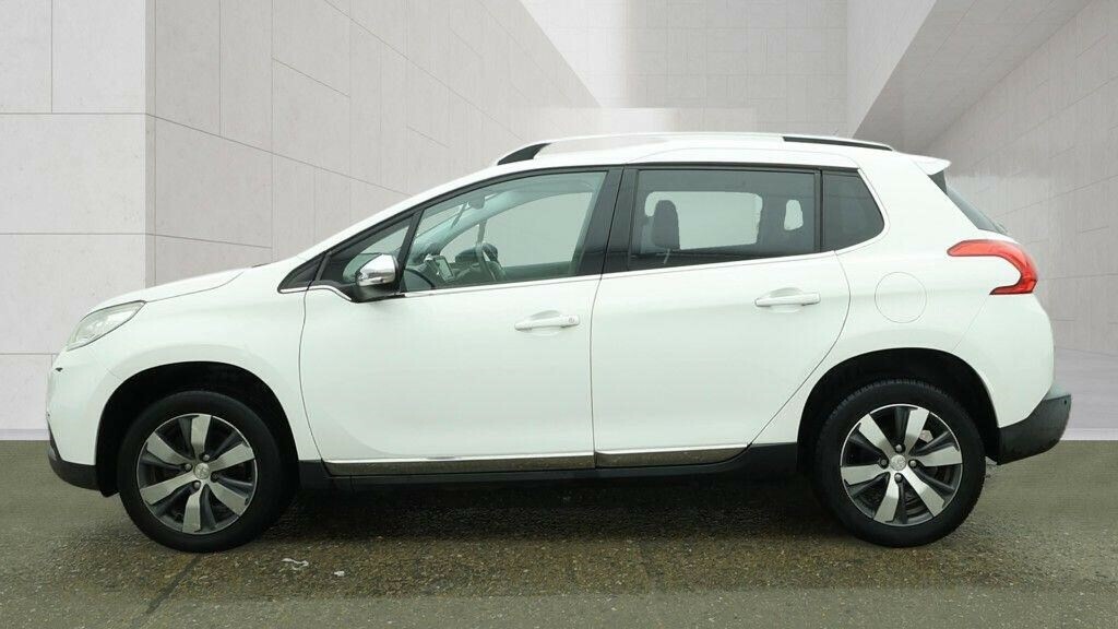 Peugeot 2008 1.6 E-hdi Allure Euro 5 Ss White #4