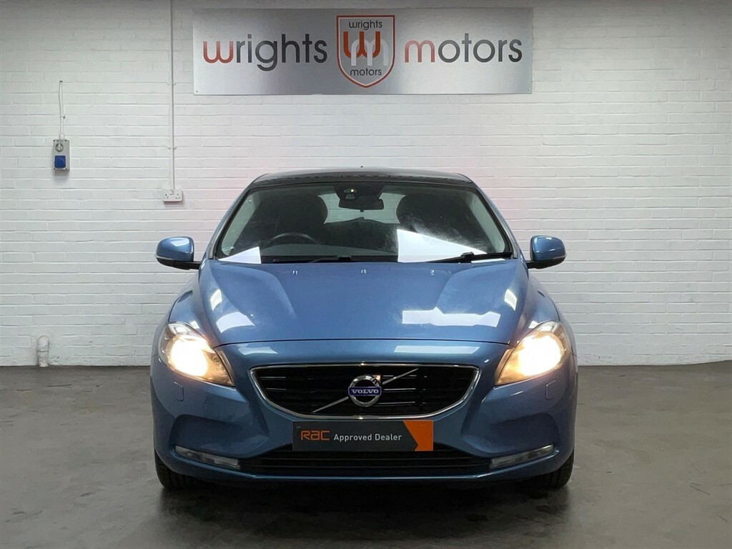 Volvo V40 2.0 T3 Se Nav Euro 6 Ss BN65OVB Blue #4