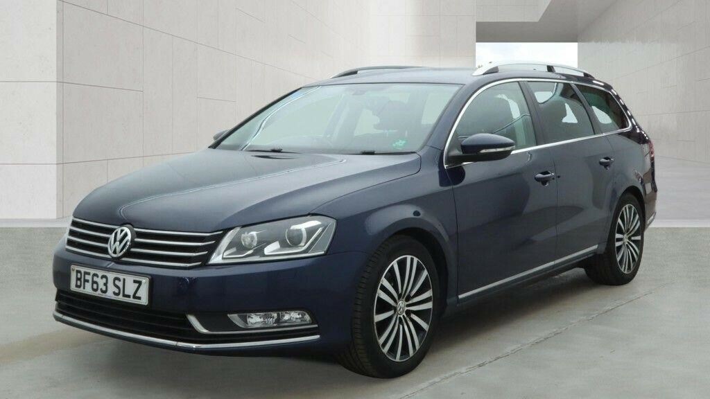 Volkswagen Passat 2.0 Tdi Bluemotion Tech Sport Dsg Euro 5 Ss Blue #2