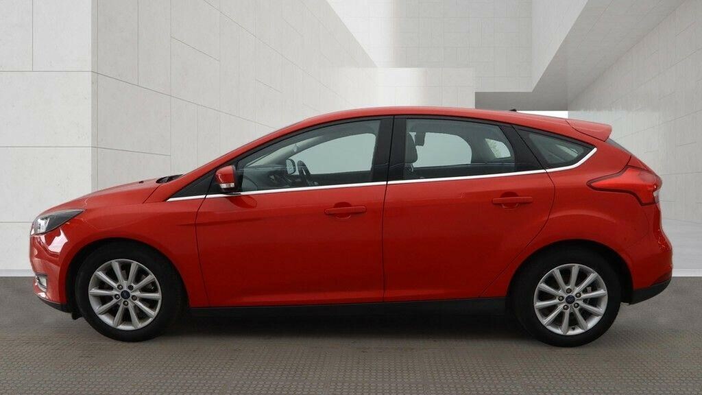 Ford Focus 1.0T Ecoboost Titanium Euro 6 Ss BV15DZR Red #4