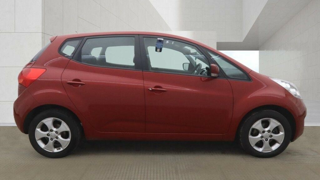 Kia Venga 1.4 Ecodynamics 2 Euro 5 Ss Red #3