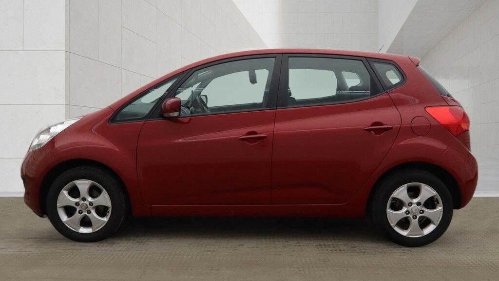 Kia Venga 1.4 Ecodynamics 2 Euro 5 Ss Red #4