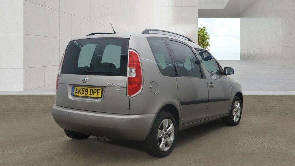 Skoda Roomster 1.4 Tdi Pure Drive Se Beige #5