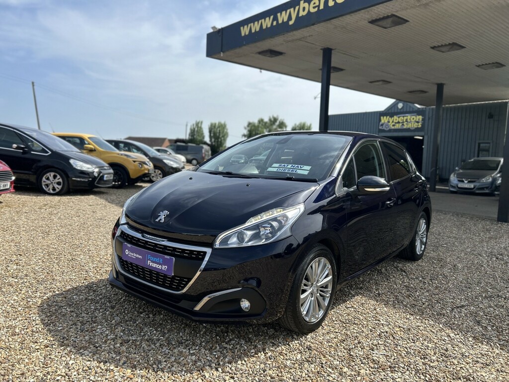 Peugeot 208 Hatchback 1.6 Bluehdi Allure 2018 Blue